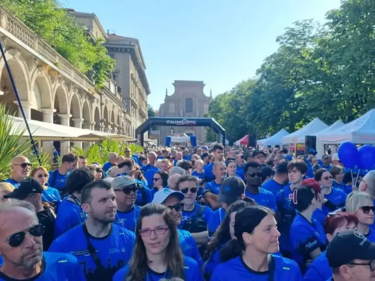 Nerazzurra Walk, over 12 thousand fans invade the Sentierone - Photos and videos