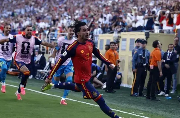 Spain is world champion. Argentina down